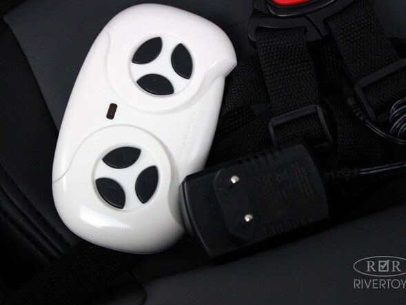 Детский электромобиль McLaren Artura (P888BP)